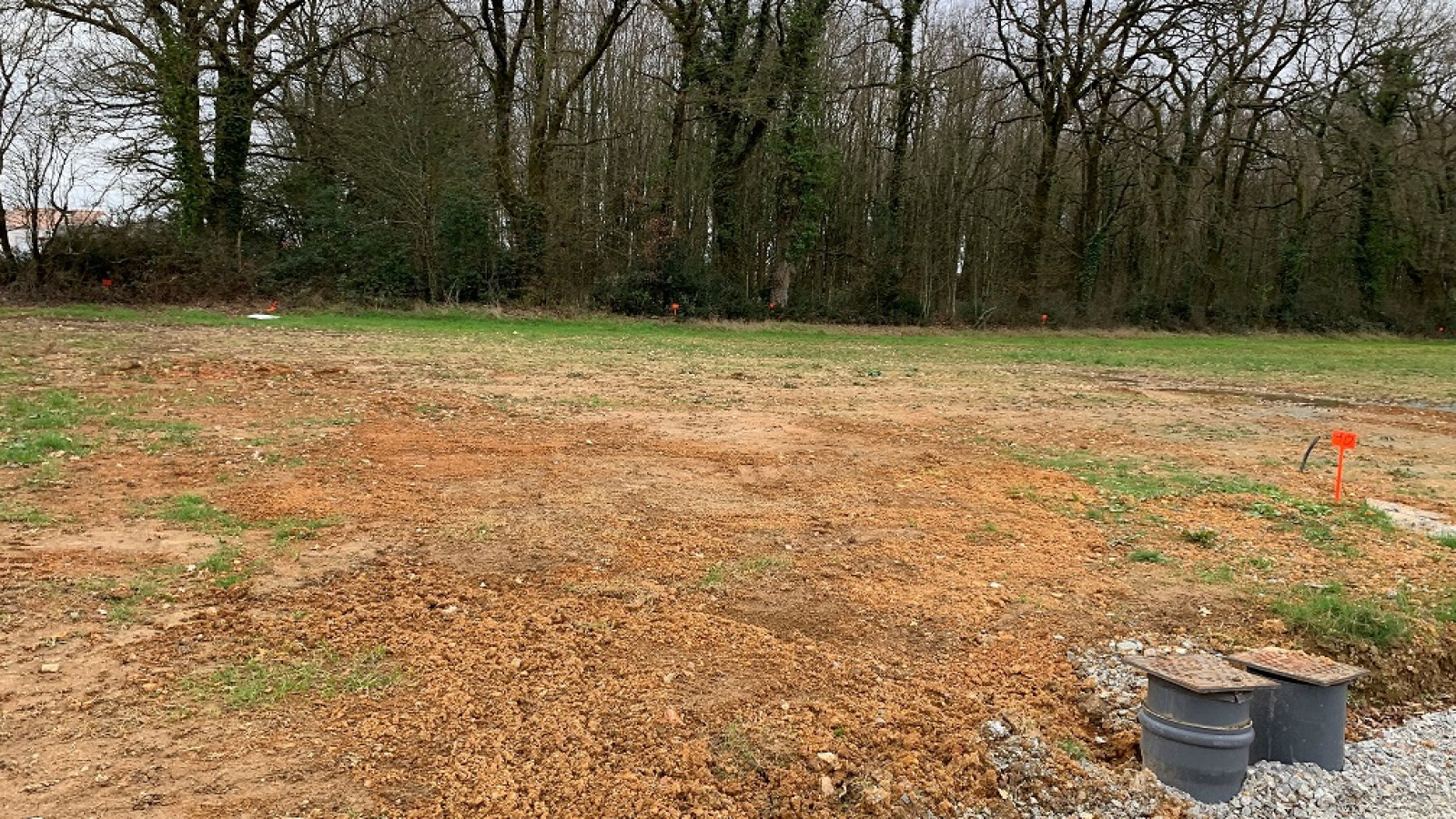 Terrain constructible de 570m2 à Saint-Vivien-de-Médoc