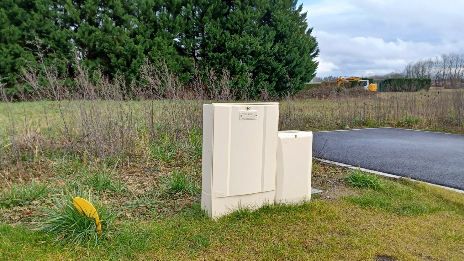 Terrain constructible de 1327m2 à Rion-des-Landes